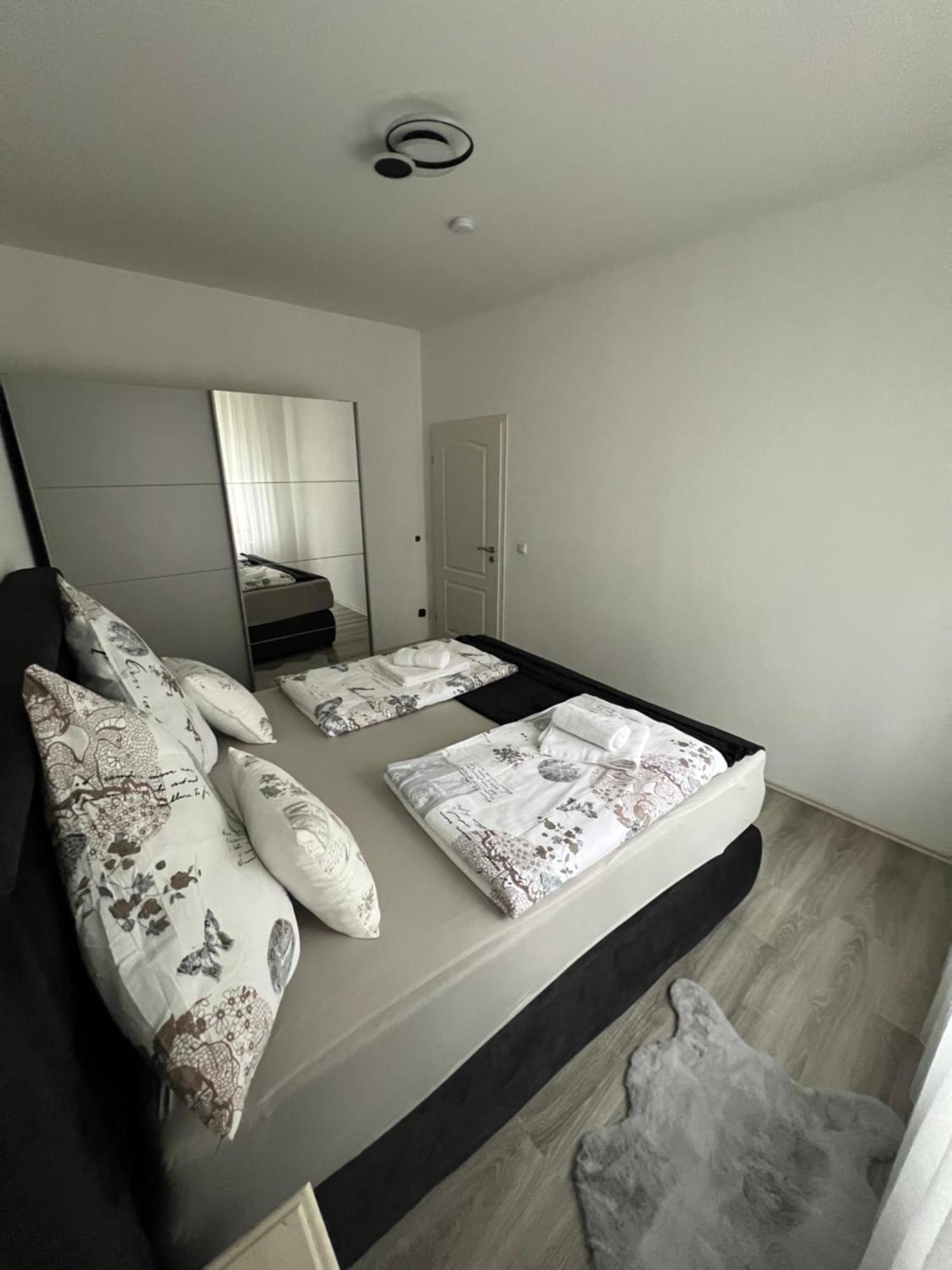 Apartment 1 In Duisburg-Mitte, Altstadt Extérieur photo